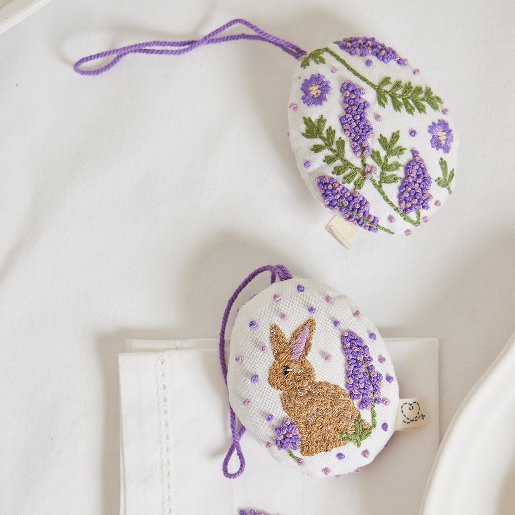 Bundle: Easter Cotton Table Runner and Napkins