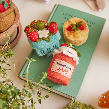 Strawberry Breakfast Gift Box Set