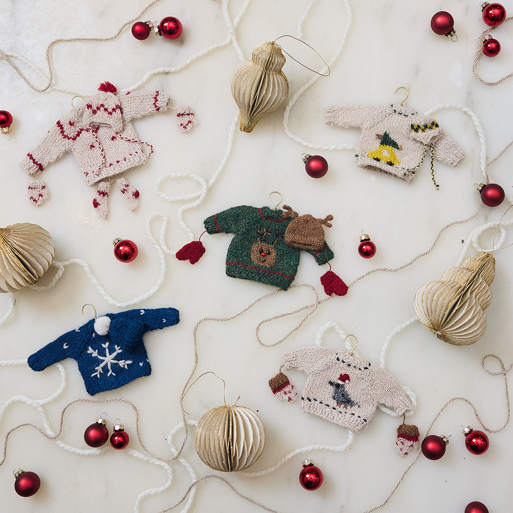 Mini Pigeon Sweater with Mittens Ornament