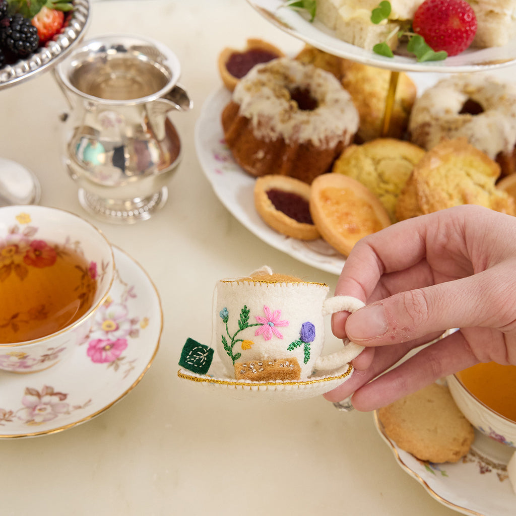 Teacup & Saucer Ornament